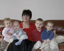 grandchildren Grandmother with 4 grandchildren